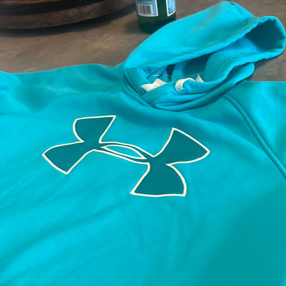 Under Armor hoodie womens size small.